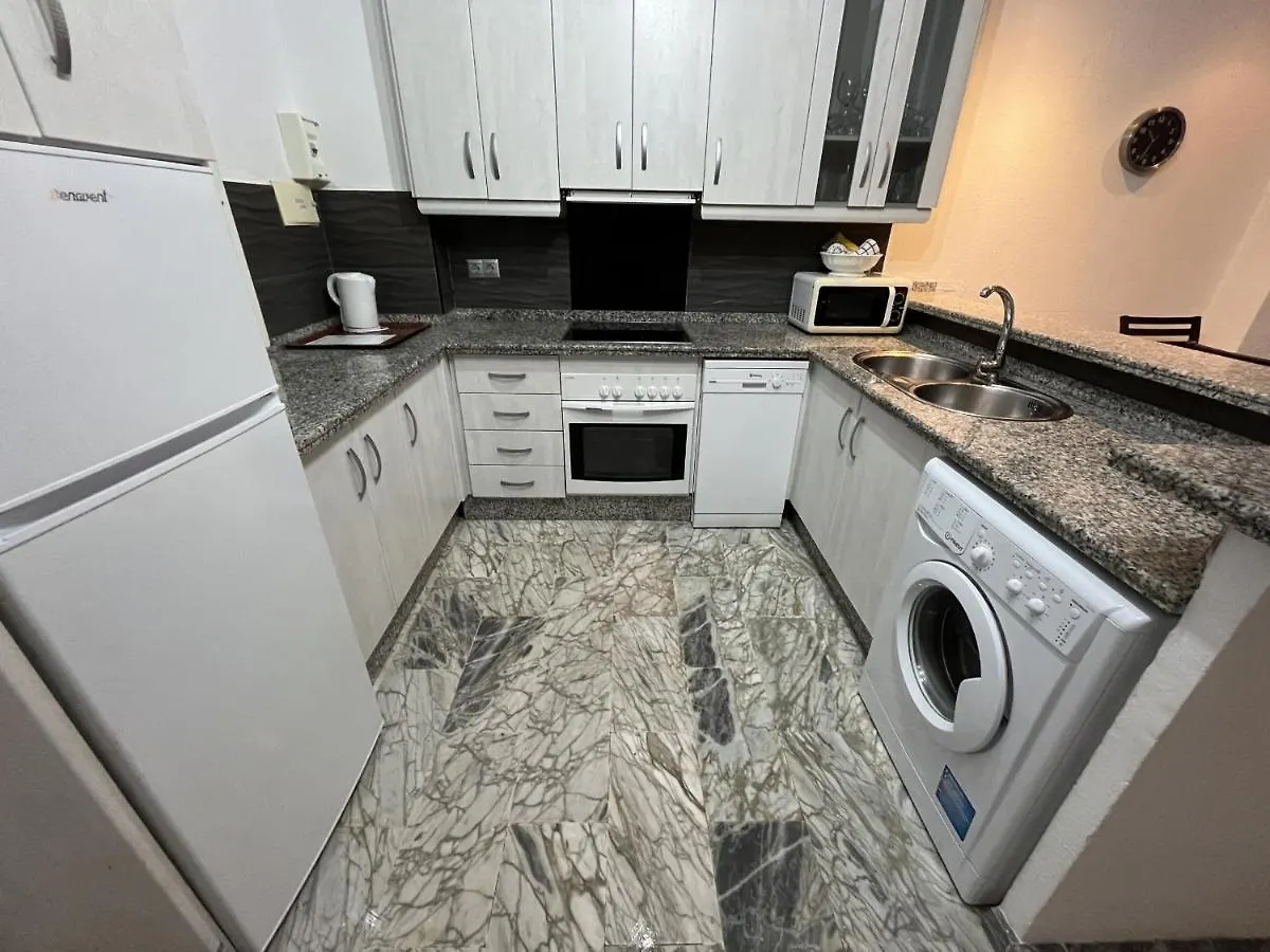 Estepona - Playa - Villa Con Terraza Con Acceso Directo A La Piscina Te16